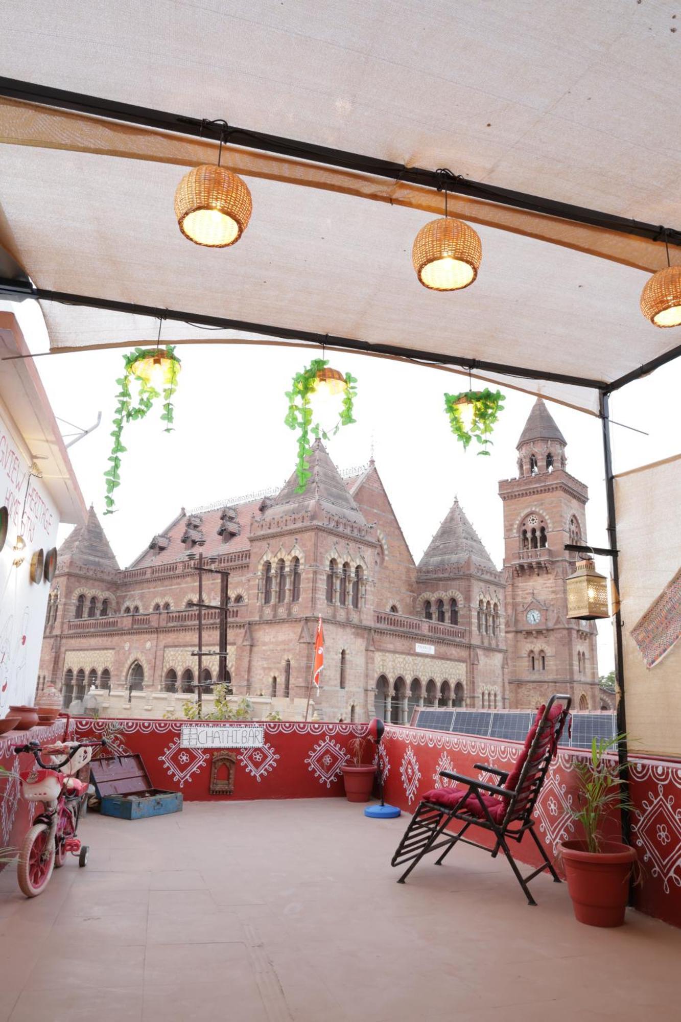 Prag View Heritage Homestay Bhuj Bagian luar foto